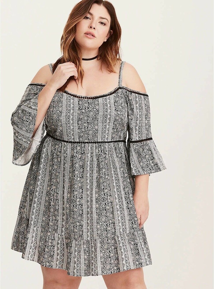 NWT Torrid Mixed Print Off Shoulder Bell Challis Dress Plus Size: 0X (12)